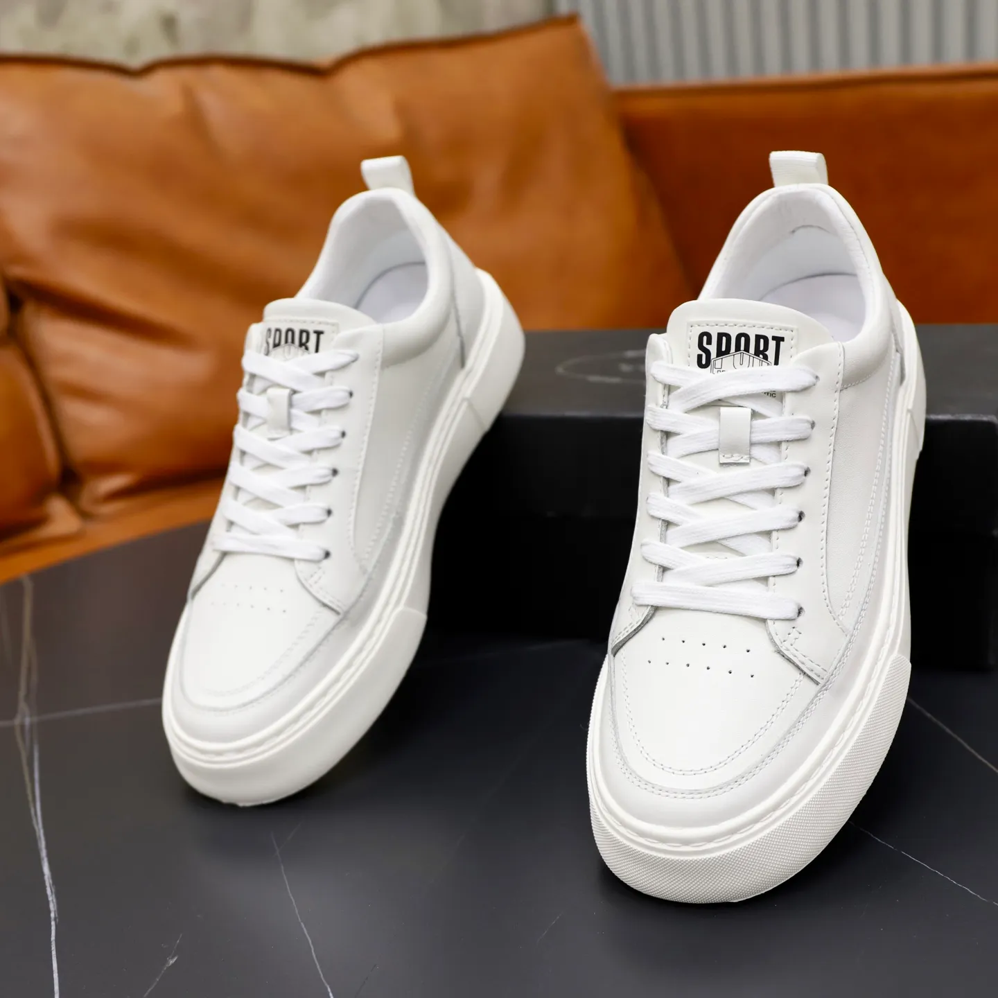 Ex-factory price: 442💰🙅‍♂️🙅‍♂️🙅‍♂️ Brand: PRADA Standard code: 38–44 (45 can be customized) Grade: Same as the official website Material: Original cowhide fabric Comfortable pigskin lining Lightweight wear-resistant outsole Style category: Men's fashionable casual shoes and boots Running sports shoes Distinguished luxury brand elements Top luxury Color: actual picture color
